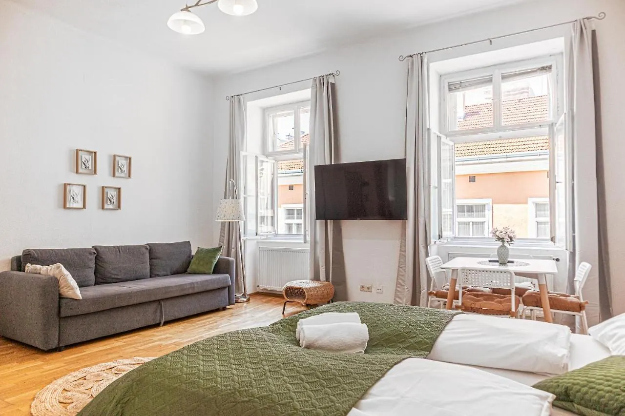 Sweet 2Br Apt Perfect For Longstays Near Rennweg Vienna Apartment